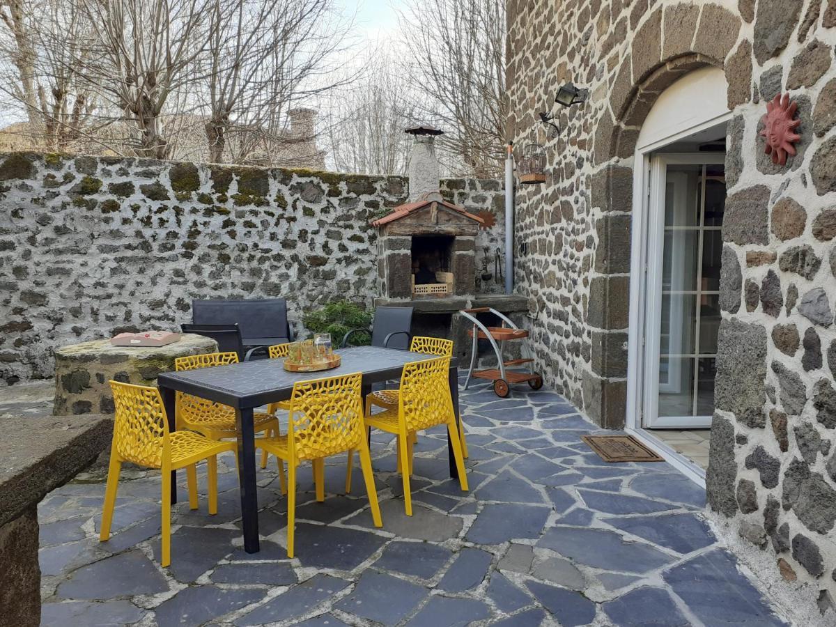 Maison Du Soleil Chez Isa Polignac  Екстер'єр фото