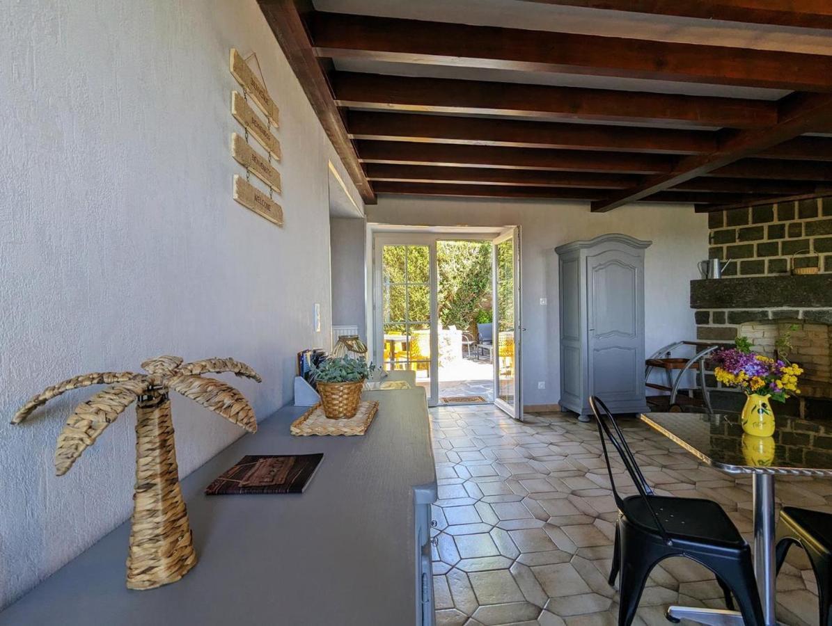 Maison Du Soleil Chez Isa Polignac  Екстер'єр фото